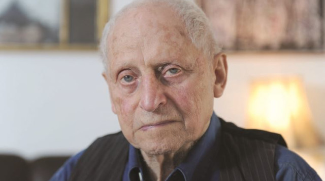 אהרן מגד (צילום: ראובן קסטרו)