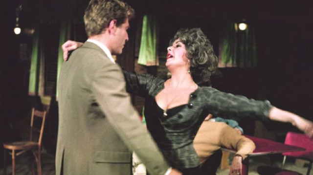 ליז טיילור ב"מי מפחד מווירג'יניה וולף" (צילום: IMDB)