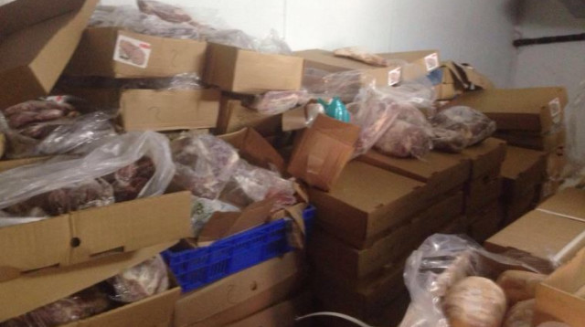 בשר פסול שאותר בכפר כנא (צילום: חטיבת דובר המשטרה)