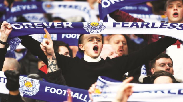 חגיגות ביציע של לסטר סיטי (צילום: רויטרס)