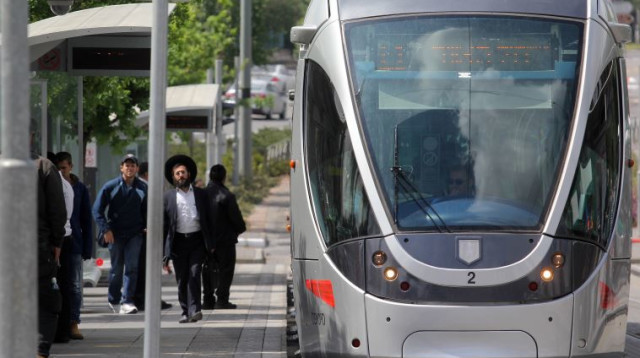 הרכבת הקלה בירושלים (צילום: אריאל בשור)