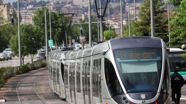הרכבת הקלה בירושלים (צילום: אריאל בשור)