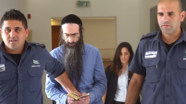 ישי שליסל מובא להקראת הכרעת הדין (צילום: מרק ישראל סלם)