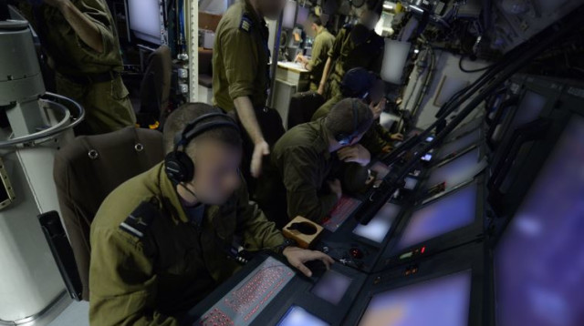 מסע עם הצוללת אח"י רהב (צילום: דובר צה"ל)