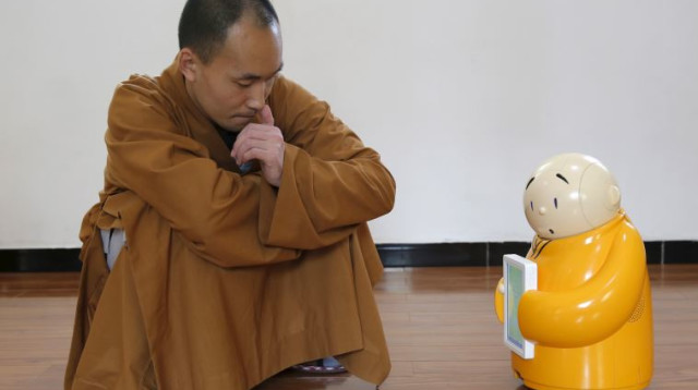 הנזיר הרובוטי קסיאנר (צילום: רויטרס)