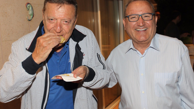 לאון אדרי ומיכאל שטראוס  (צילום: רפי דלויה)