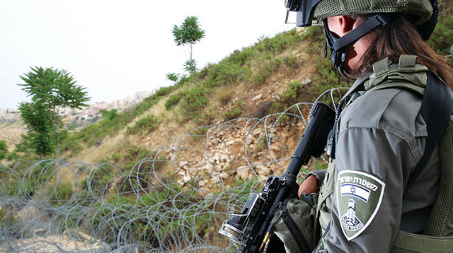 ב', הטירונית היחידה שיצאה ללא פגע מהפיגוע בשער שכם שבו נהרגה הדר כהן ז"ל (צילום: מירי צחי)