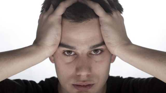 בחור מיואש (צילום: אינגאימג)