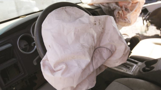 כרית האוויר של טקאטה  (צילום: רויטרס)