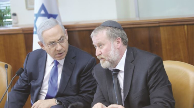 ראש הממשלה בנימין נתניהו היועץ המשפטי לממשלה אביחי מנדלבליט (צילום: אלכס קולומויסקי, פלאש 90)