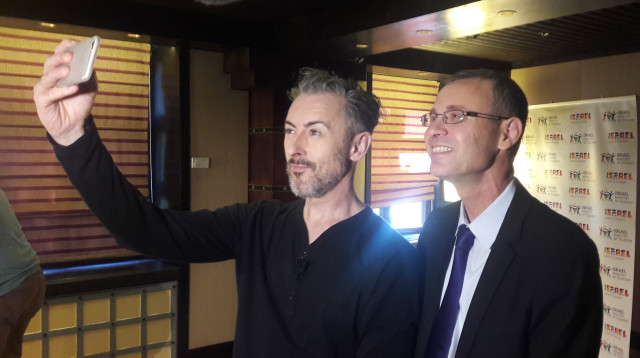 יריב לוין ואלן קאמינג (צילום: יח"צ)