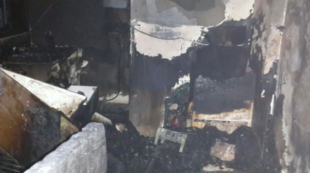 שריפה בקרית טבעון (צילום: דוברות כבאות והצלה חוף)