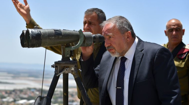 אביגדור ליברמן בפיקוד הצפון (צילום: אריאל חרמוני)