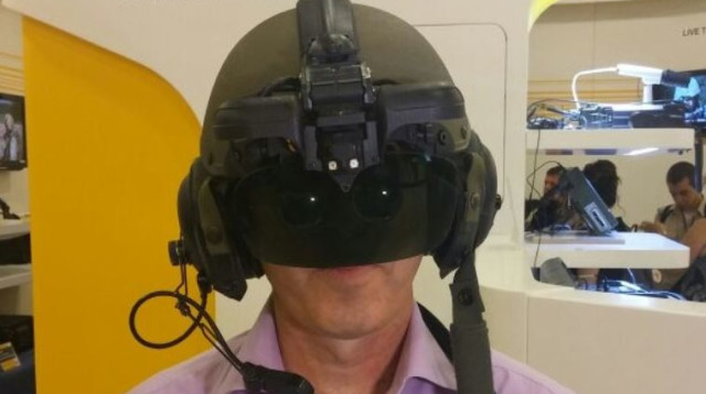 קסדת ironvision של אלביט (צילום: נועם אמיר)