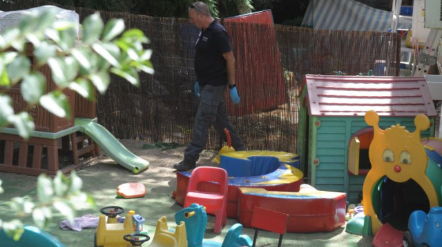 פיצוץ חזיז ליד גן ילדים בתל אביב (צילום: אבשלום ששוני)