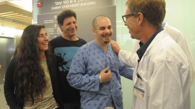 אסף בר, נפצע קשה בפיגוע בשרונה (צילום: אבשלום ששוני)