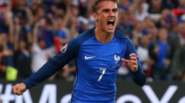 חגיגות בנבחרת צרפת (צילום: Getty images)