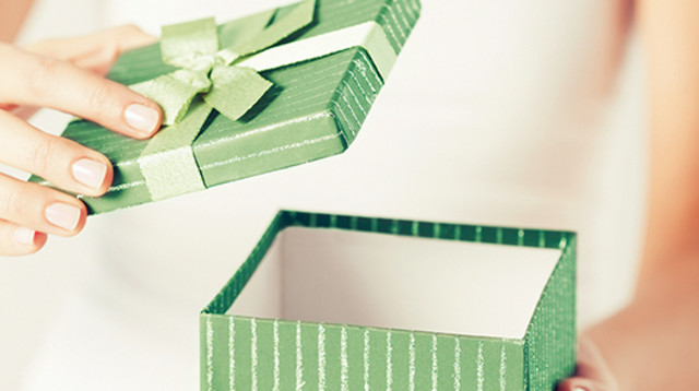 אילוסטרציה, מתנה (צילום: אינגאימג)