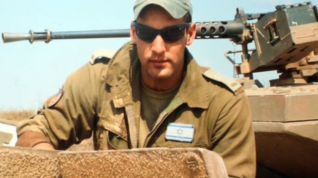 סגן חנן ברק ז''ל (צילום: באדיבות המשפחה)