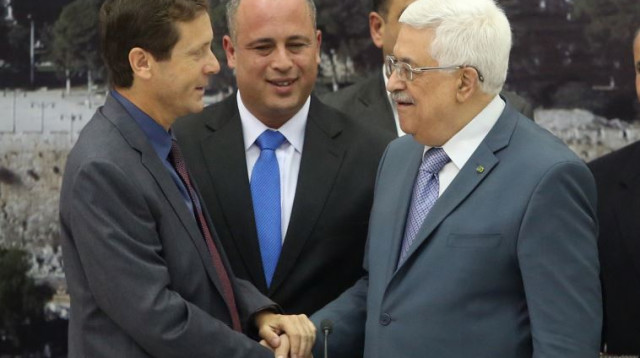 אבו מאזן והרצוג (צילום: פלאש 90)