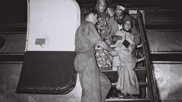 מרבד הקסמים, 1949 (צילום: הנס פין, לע"מ)