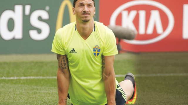 זלאטן איברהימוביץ'  (צילום: רויטרס)