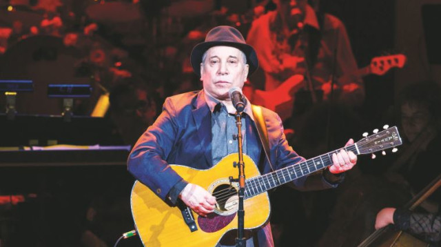 פול סיימון בהופעה (צילום: רויטרס)