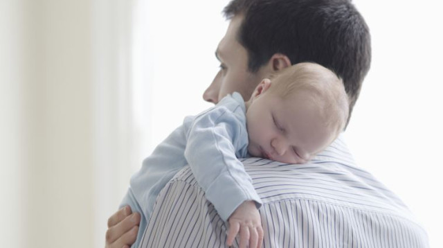 אבא בחופשת לידה (אילוסטרציה) (צילום: אינגאימג)