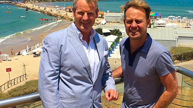 ג'ייסון דונובן ומוטי ורסס  (צילום: יח"צ)