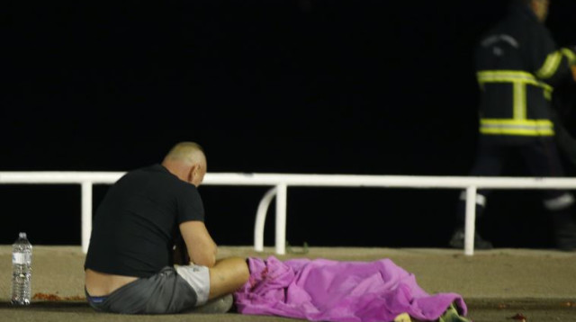 הפיגוע בניס (צילום: רויטרס)