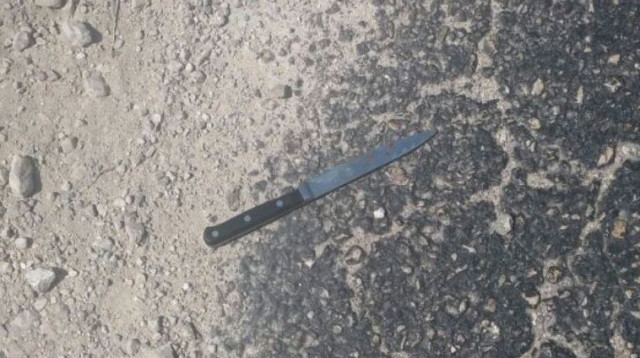 הסכין ששימשה את המחבל במחסום חווארה (צילום: דובר צה"ל)