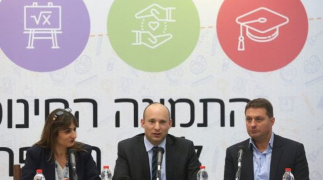 נפתלי בנט בהשקת פרויקט "התמונה החינוכית" (צילום: מיכל פתאל, פלאש 90)