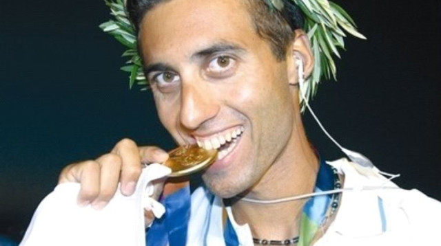 גל פרידמן זוכה במדליית הזהב באתונה 2004 (צילום: עדי אבישי)