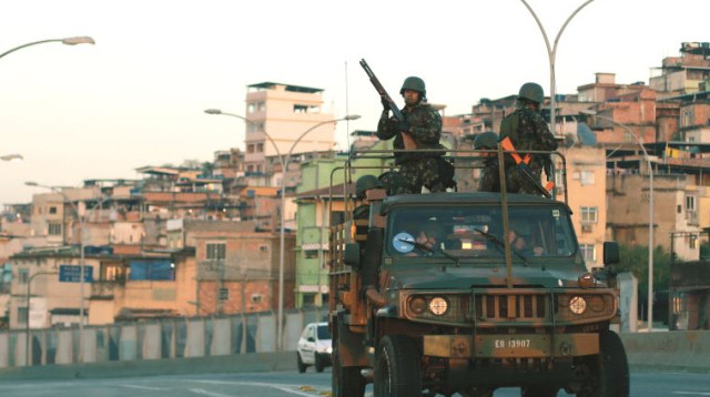 חיילים ברזיל פטרול ריו (צילום: רויטרס)