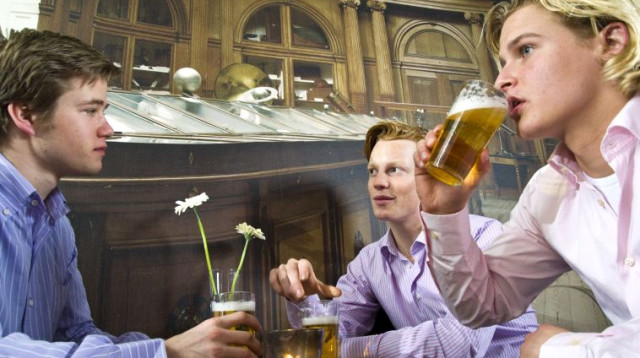 יציאה גברים בירה (צילום: אינגאימג)