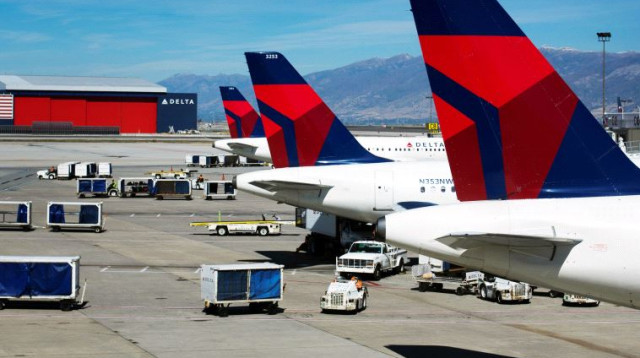 מטוסים של חברת דלתא איירליינס, ארכיון (צילום: רויטרס)