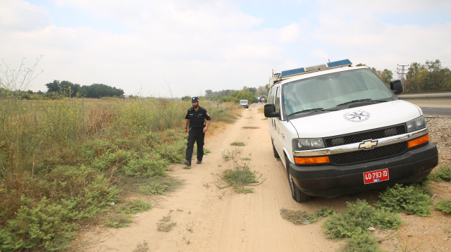זירת ירי בגנב משאית, בית אלעזרי (צילום: טליה קדוש, וואלה! NEWS)