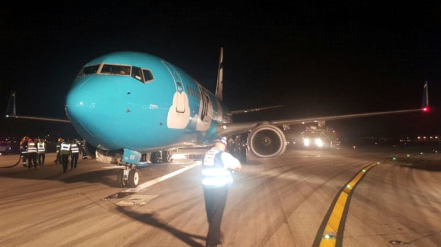 נחיתת חירום נתב"ג אל על UP (צילום: רשות שדות התעופה)