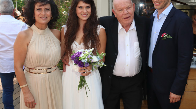 דנה וישנסקי, דניאל שוהם, שלמה ואסנת וישנסקי (צילום: אביב חופי)