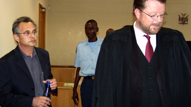 קובי אלכסנדר (משמאל) (צילום: רויטרס)