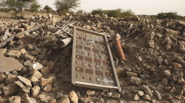 הרס עתיקות בטימבוקטו (צילום: רויטרס)