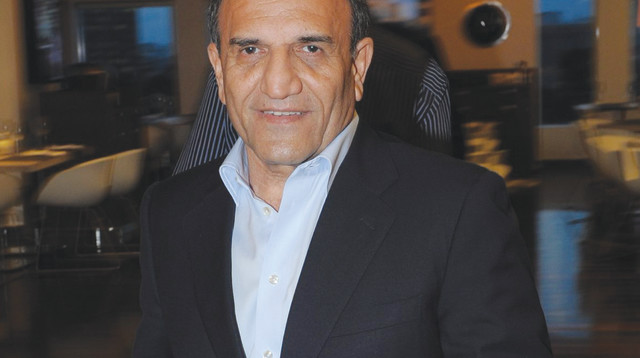 צדיק בינו (צילום: ראובן קסטרו)