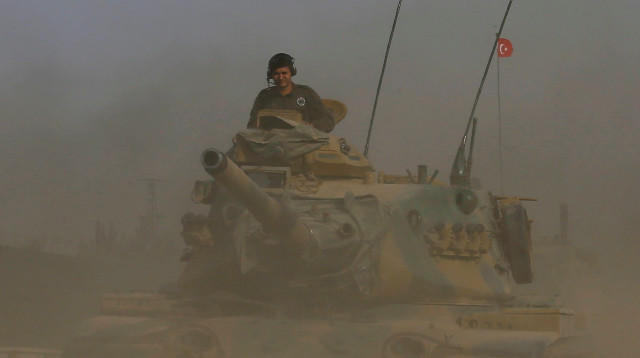 כוחות צבא טורקיה בגבול סוריה (צילום: רויטרס)