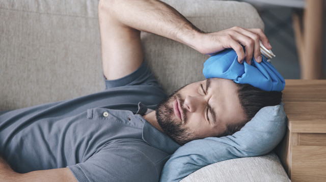 אילוסטרציה, כאב ראש, מיגרנה (צילום: istockphoto)