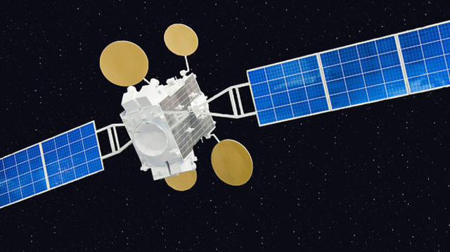 לוויין עמוס 5 (צילום: Andrzej Olchawa, CC BY-SA 2.0)