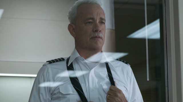 טום הנקס בסאלי - הנס על ההדסון (צילום: יח"צ)