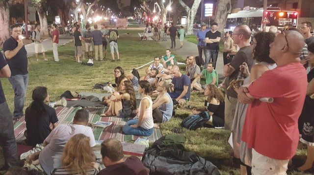 המחאה המשודרת (צילום: תומר אביטל)