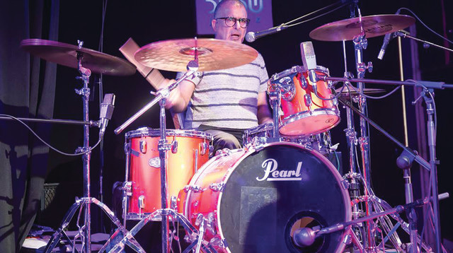 אלון הלל (צילום: דוד מונסונגו)