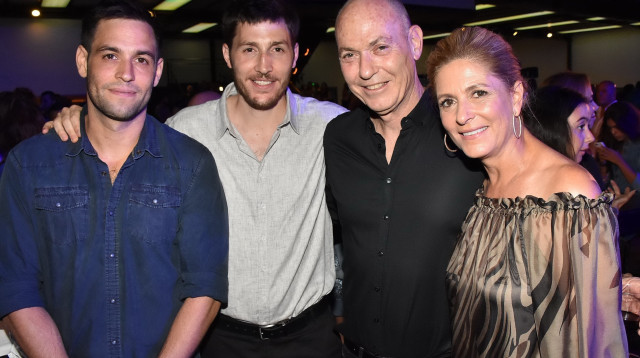 אתי, גבי, רון ואריאל רוטר (צילום: אביב חופי,שוקה כהן)