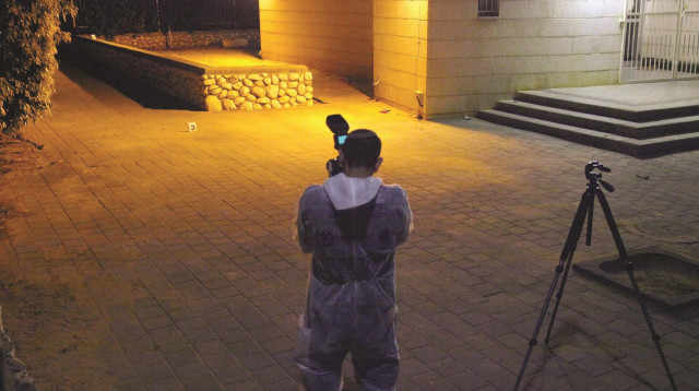 זירת רצח - ארכיון (צילום: אמיר מאירי)